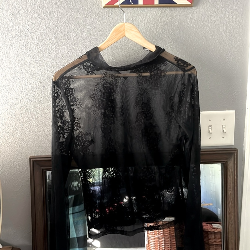 Forever 21 Large floral detail black lace top
